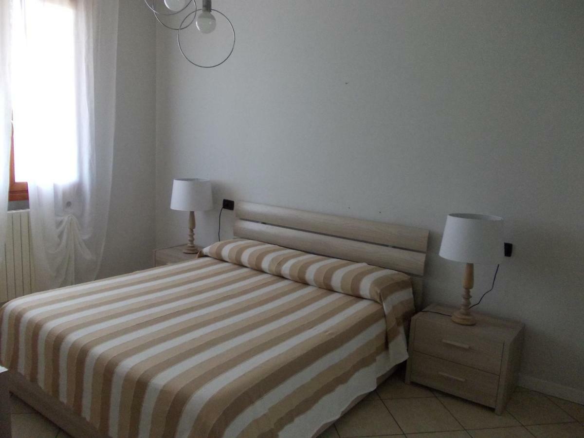 Alessandria Residence Дезенцано-дель-Гарда Экстерьер фото